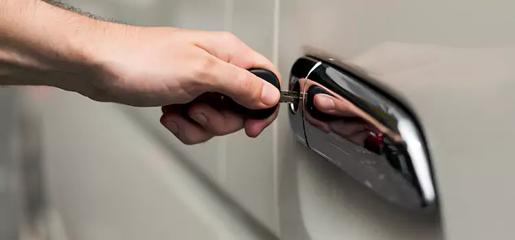 Why Choose Our Auto Locksmith Team in Huntington, NY?